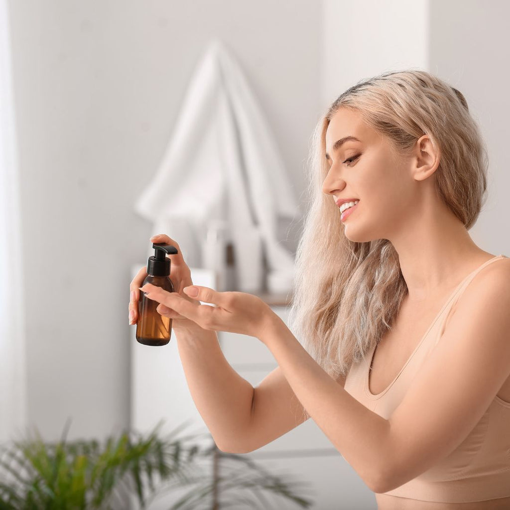 How to integrate a facial care oil into your beauty routine?